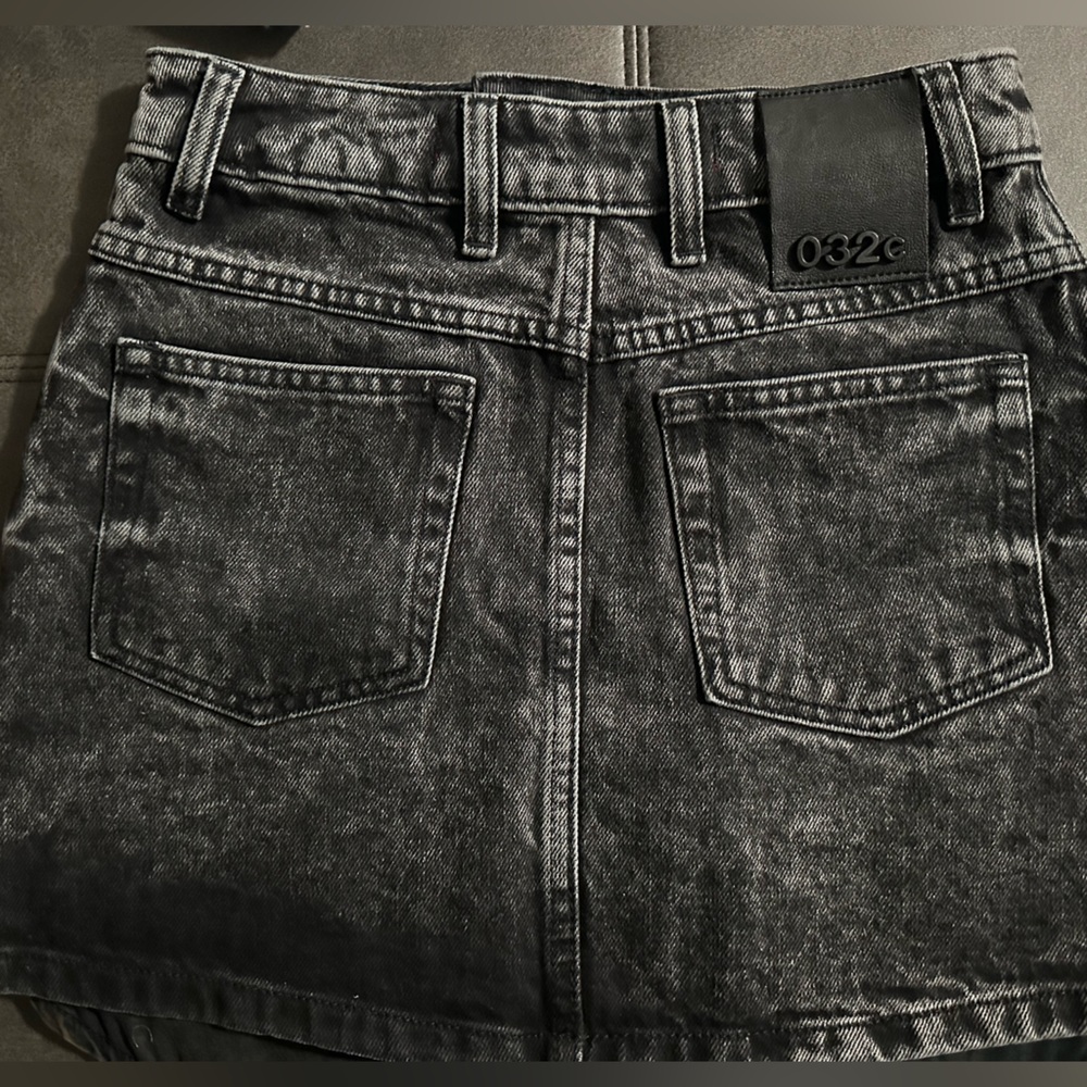 black moon mini skirt (black/grey) never wore, a size 26
